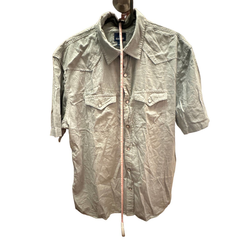 Short sleeve button down shirt